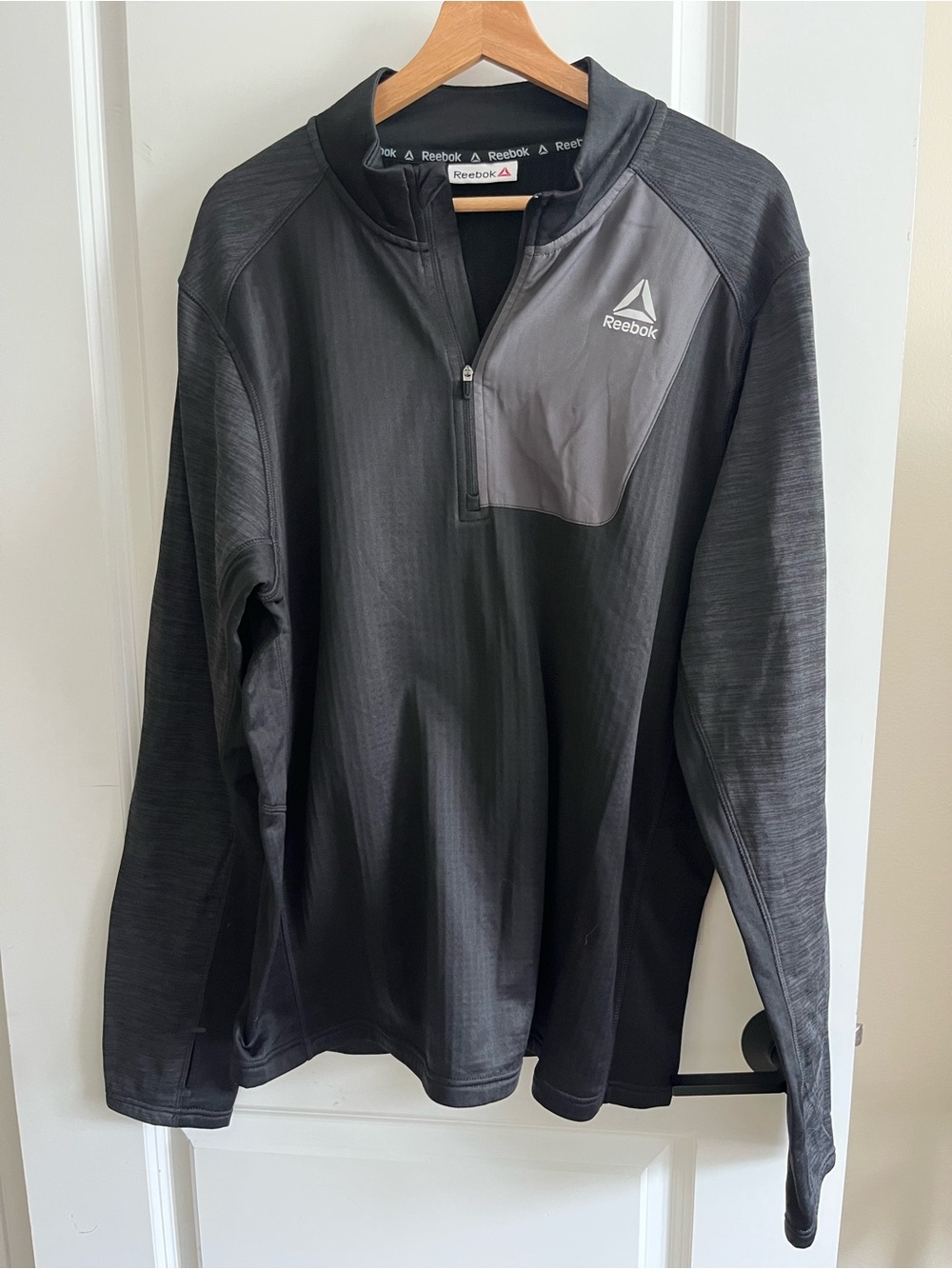 Reebok Men's Athletic Quarter Zip Long Sleeve Pullover Shirt Sz XL